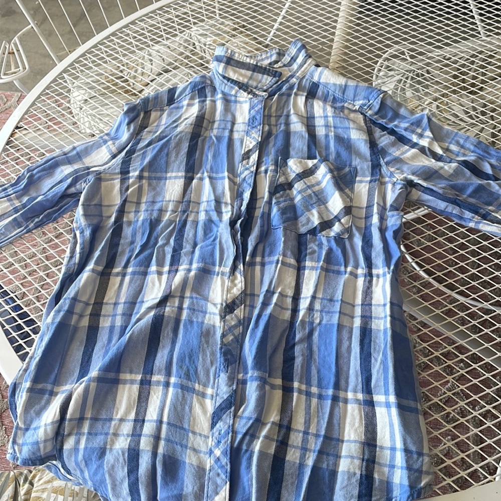 Arizona jean boyfriend fit size medium button up shirt